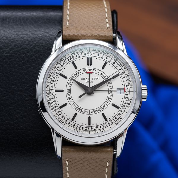 Patek Philippe Complications 5212A-001